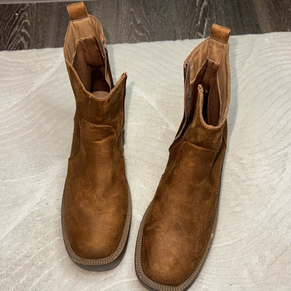 Platform suede-like boots Size 8 wide fits like 8.5